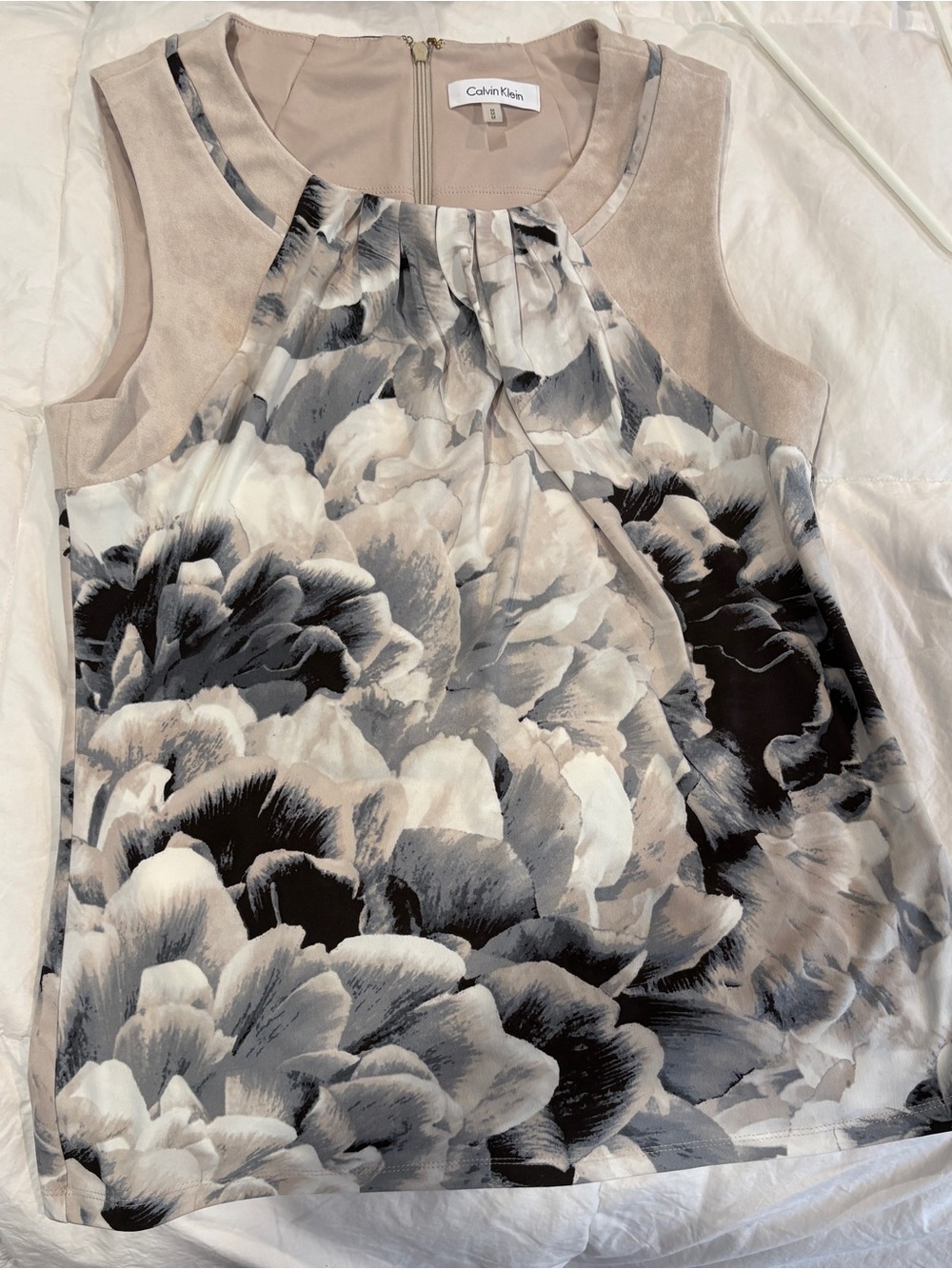 Calvin Klein Neutral Floral Sleeveless Shell Top